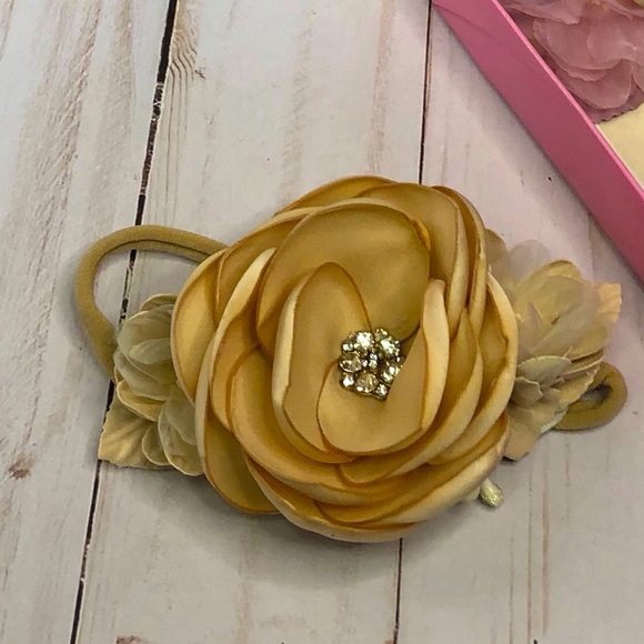 Set of 3 - Elegant Floral Infant Headbands - Picture 7 of 7